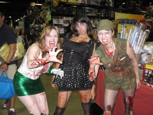 Chicago Comic Con 2011 Zombie Chicks